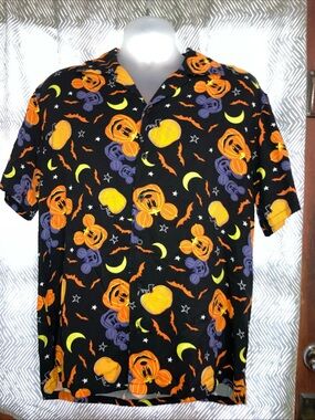 NWT Our Universe Disney Halloween Mickey Mouse Pumpkins Woven Button-Up Small